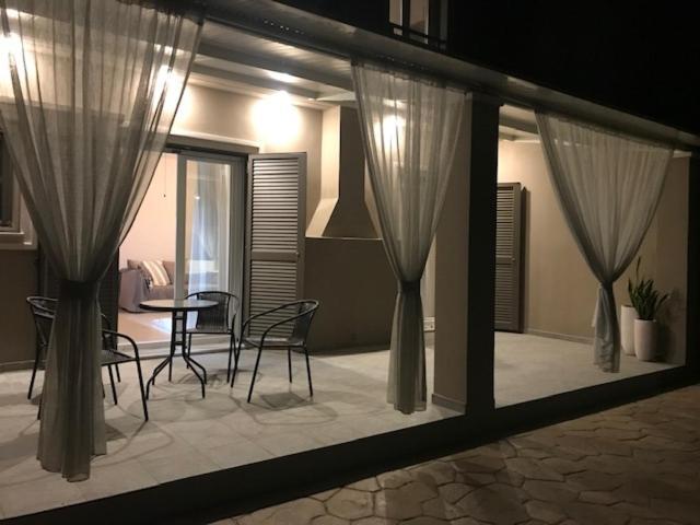Rose Maisonette Razata Exterior photo